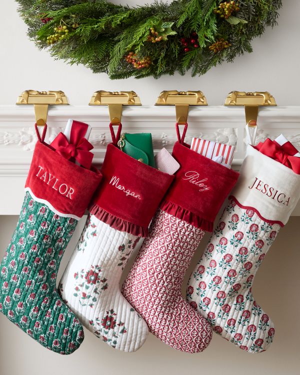 Deck the Halls >