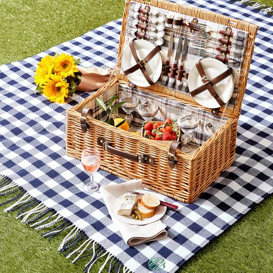 where to find a picnic blanket