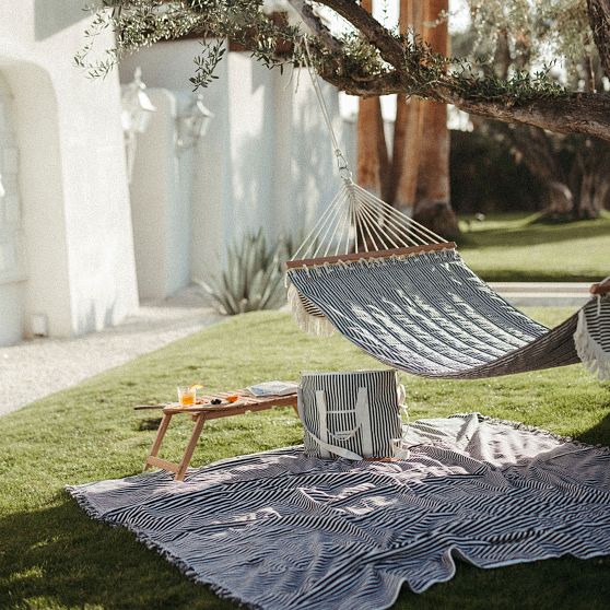 Business &amp; Pleasure Beach Umbrella Blanket