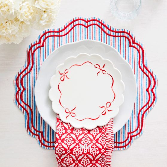 Scalloped Placemats, Set of 4