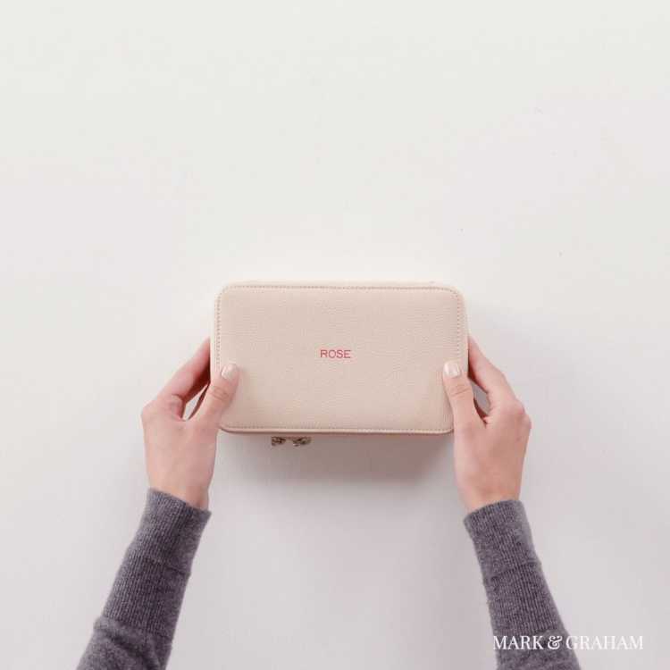 Video 1 for Medium Travel Jewelry Case