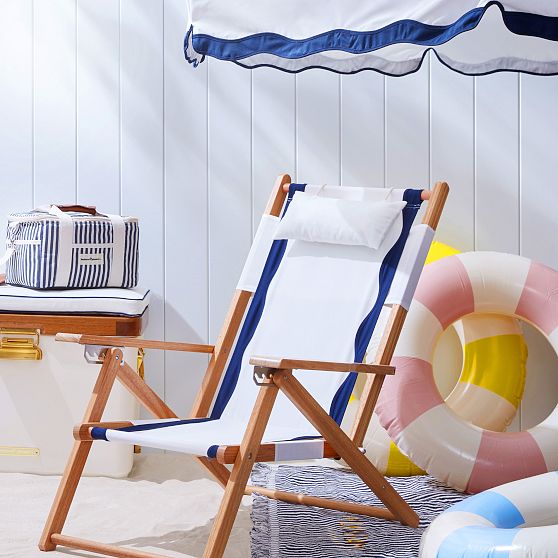 Business &amp; Pleasure Beach Umbrella Blanket