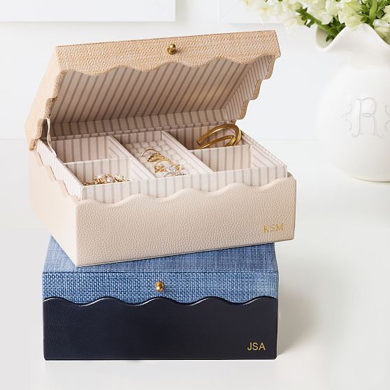 Scalloped Raffia Jewelry Box