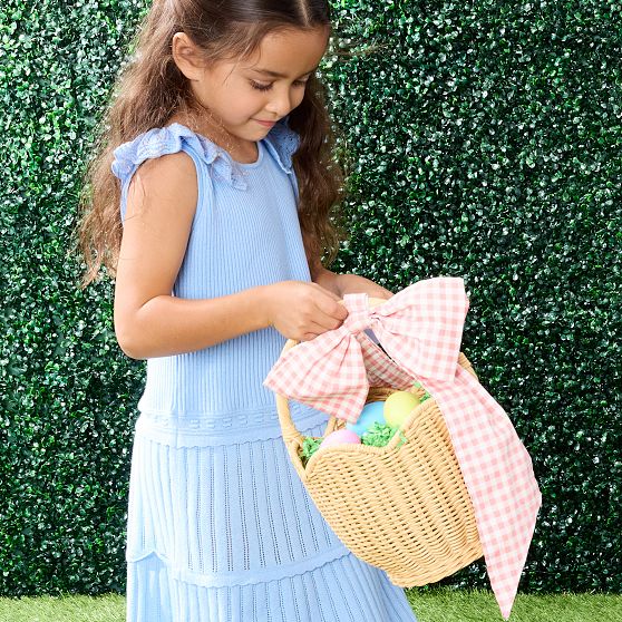 Scalloped Wicker Easter Basket