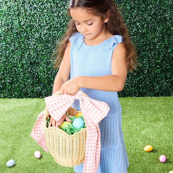 Scalloped Wicker Easter Basket