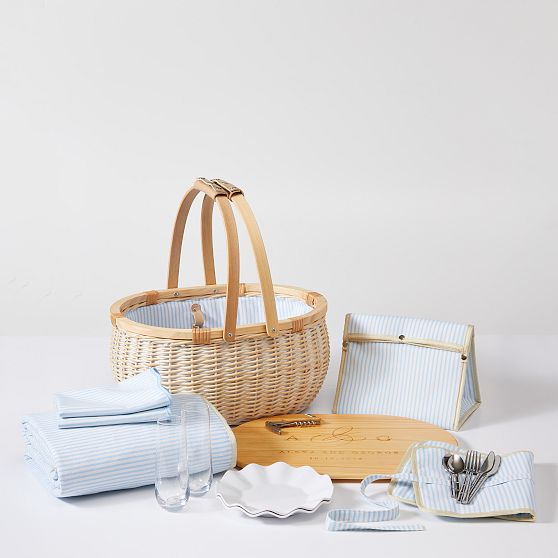 Classic Wicker Picnic Basket For 2