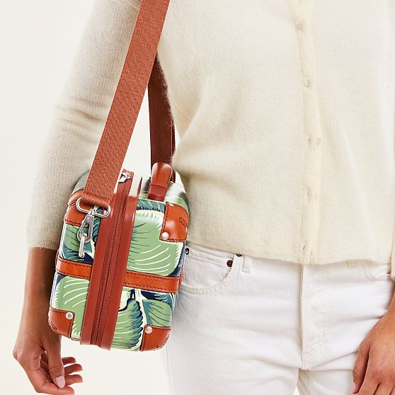 Martinique® Terminal 1 Cosmetic Case Crossbody