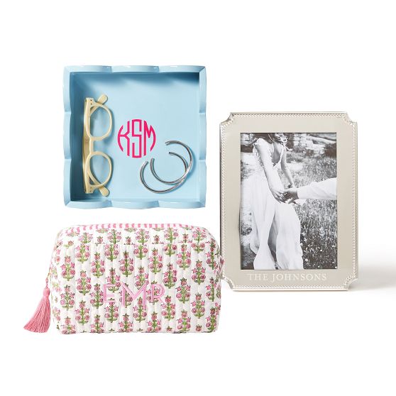 Build Your Graduate Gift Set For Her