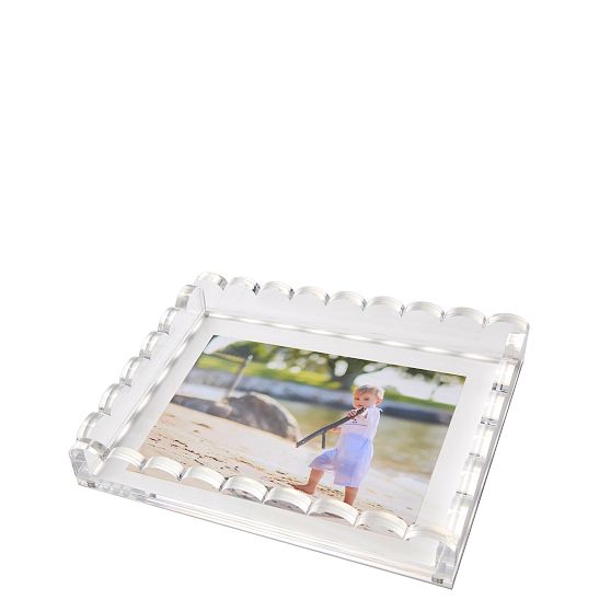Scalloped Acrylic Photo Catchall