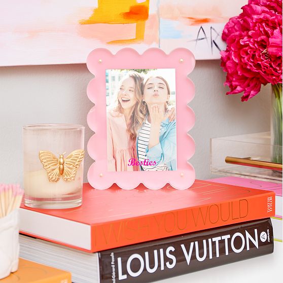Tart by Taylor Scalloped Photo Frame