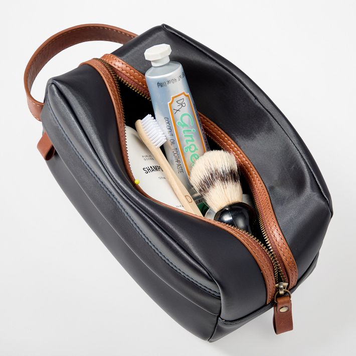 best travel toiletry bags for men Men's Bag business trips The Best Travel Toiletry Bag: