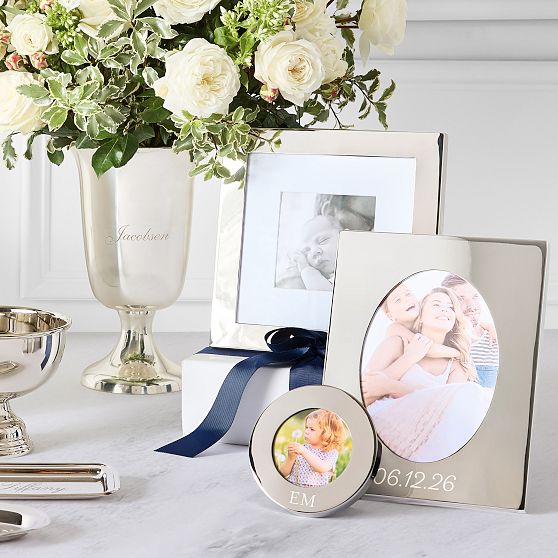 Classic Silver Oval Frame