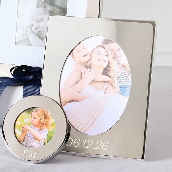 Classic Silver Oval Frame