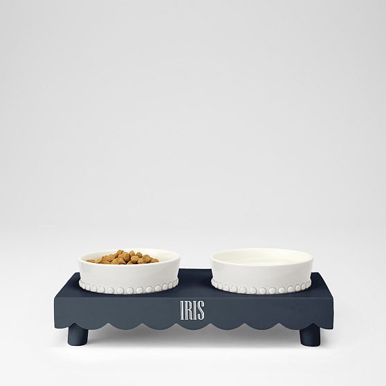 Scalloped Pet Bowl Stand