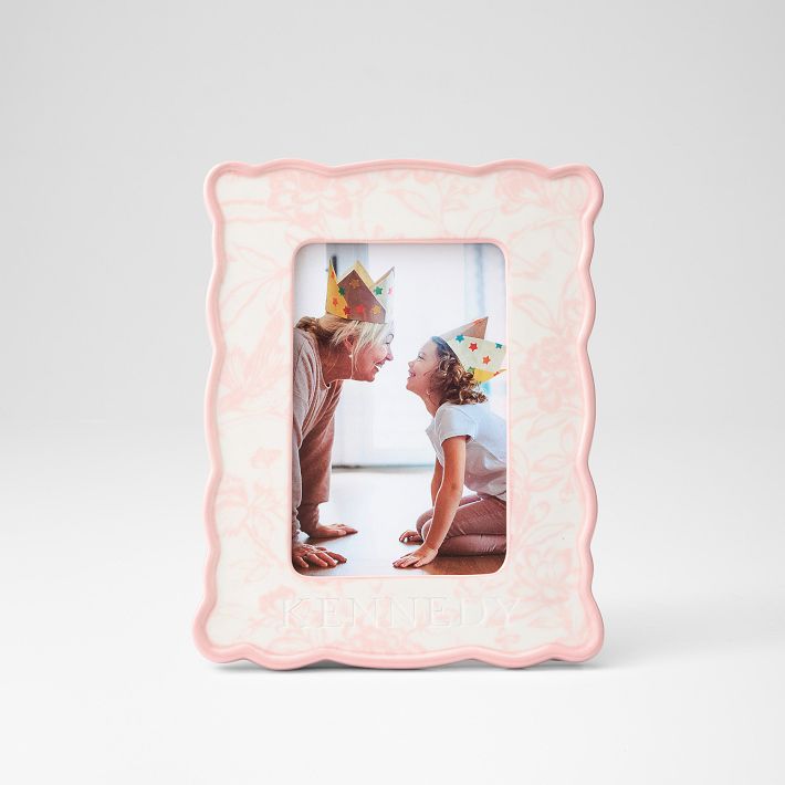 Sanderson Scalloped Ceramic Picture Frame | Mark and Graham