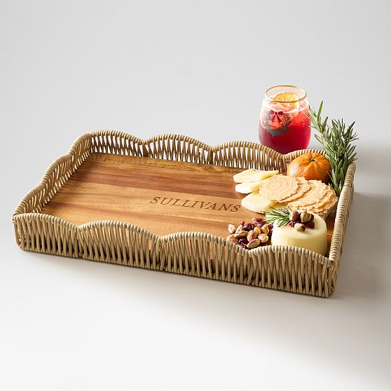 Scalloped Woven Serving Tray