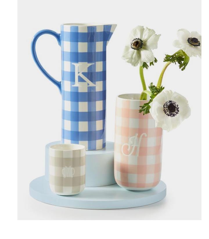 Gingham Ceramic Vase >