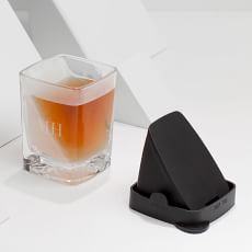 https://assets.mgimgs.com/mgimgs/rk/images/dp/wcm/202346/0004/corkcicle-whiskey-wedge-glass-1-j.jpg