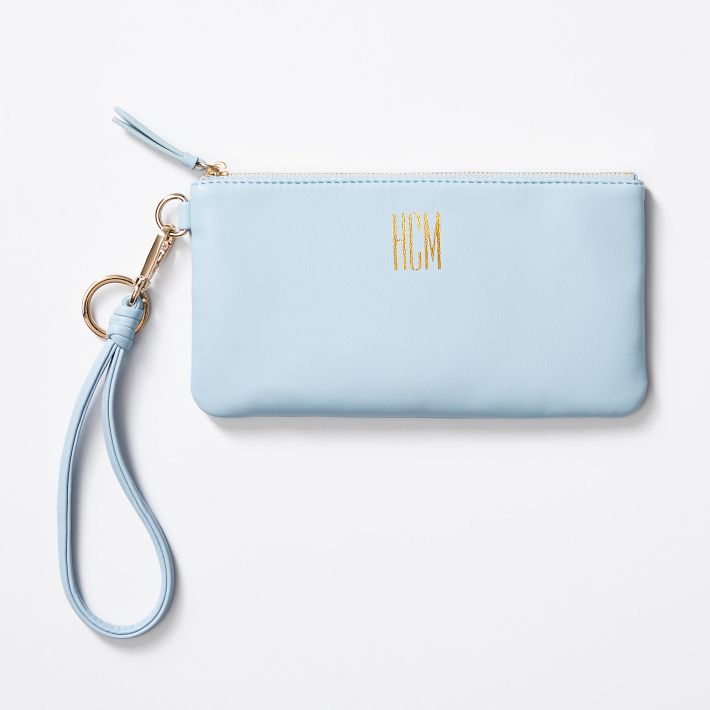 What is best sale a wristlet purse