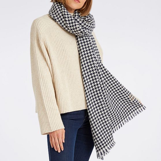 Italian Houndstooth Blanket Scarf