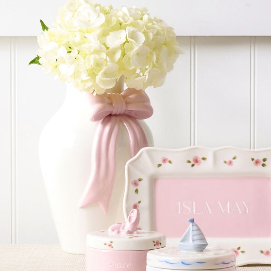 Ceramic Ruffled Bow Vase