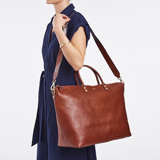 Essential Leather Weekender