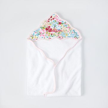 Kids Scalloped Hooded Bath Towel