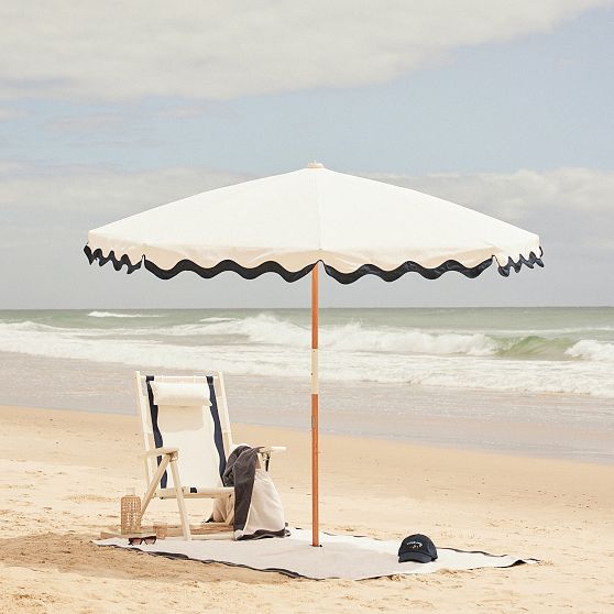 Business &amp; Pleasure Folding Beach Chair