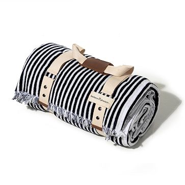Business &amp; Pleasure Beach Umbrella Blanket