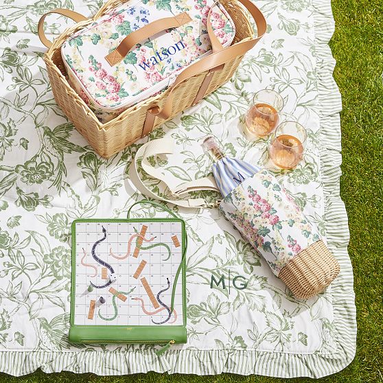 Sanderson Scalloped Wicker Insulated Picnic Basket