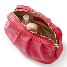Pochette en cuir - Un grand marché