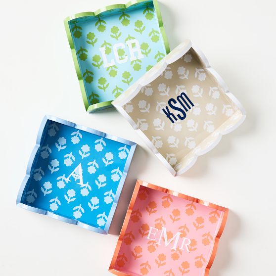 Scalloped Lacquer Mini Tray