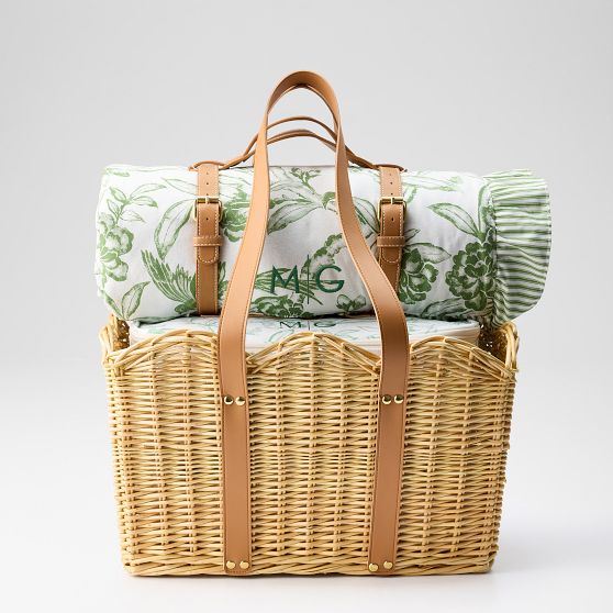 Sanderson Waterproof Ruffle Picnic Blanket