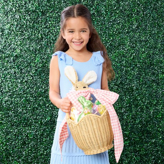 Scalloped Wicker Easter Basket