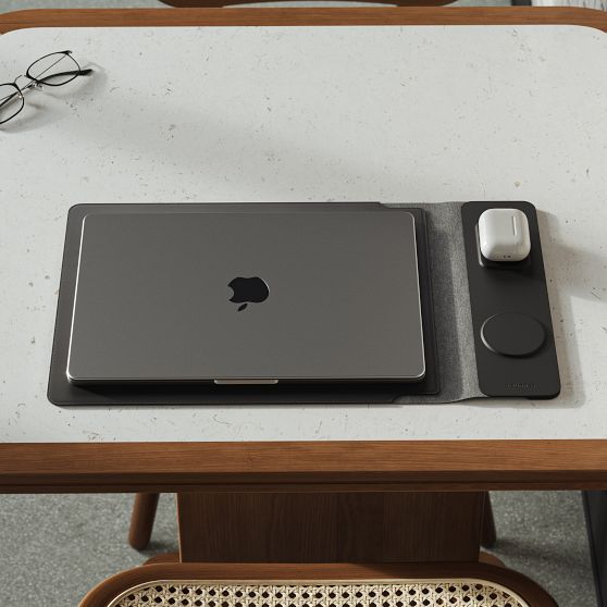 Journey 4-in-1 Laptop Sleeve with Wireless Charging