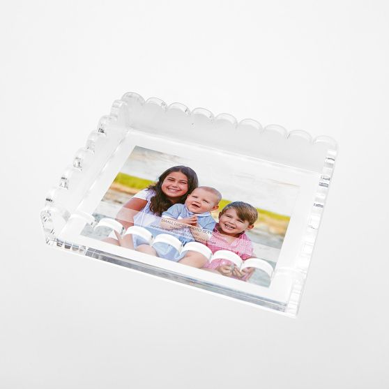 Scalloped Acrylic Photo Catchall
