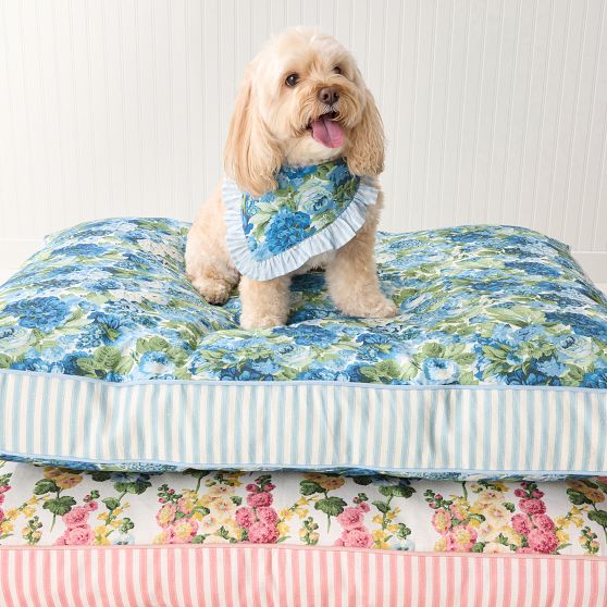 Sanderson Dog Pillow Bed