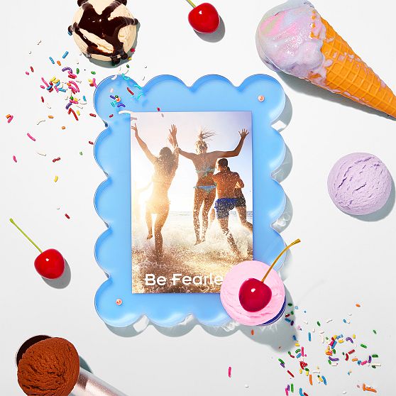 Tart by Taylor Scalloped Photo Frame