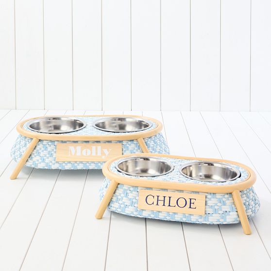 Woven Rattan Pet Feeder