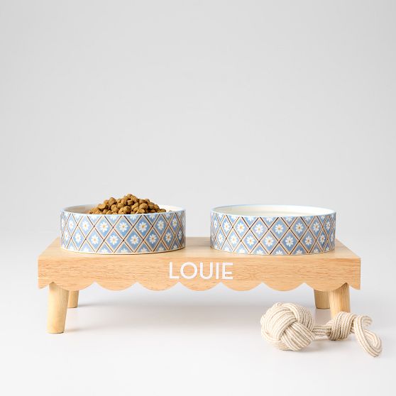 Scalloped Pet Bowl Stand