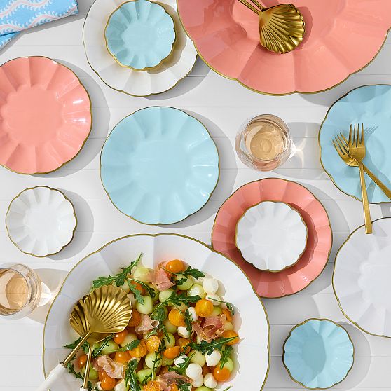 Scalloped Enamel Catchall